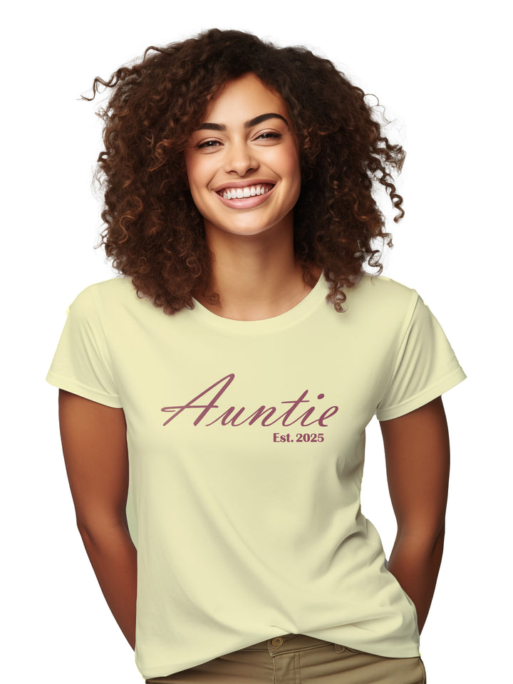 Comfort Colors Auntie T-Shirt in pastel yellow with 'Auntie Est. 2025' text. Soft, stylish favorite aunt shirt from Kavy's Customs.